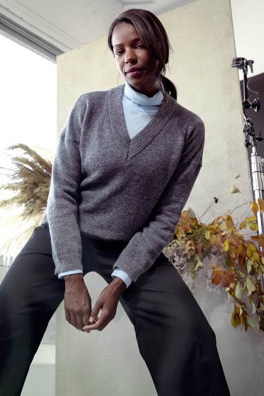 Knitted V sweater | F22-19